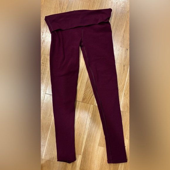 Lululemon Burgundy/Wine Color Leggings. Size 8 EUC - Picture 1 of 5